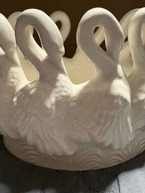 White Ceramic Swan Bowl Decorative Centerpiece